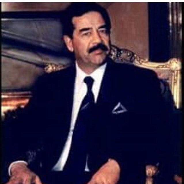 اناقة صدام حسين 4