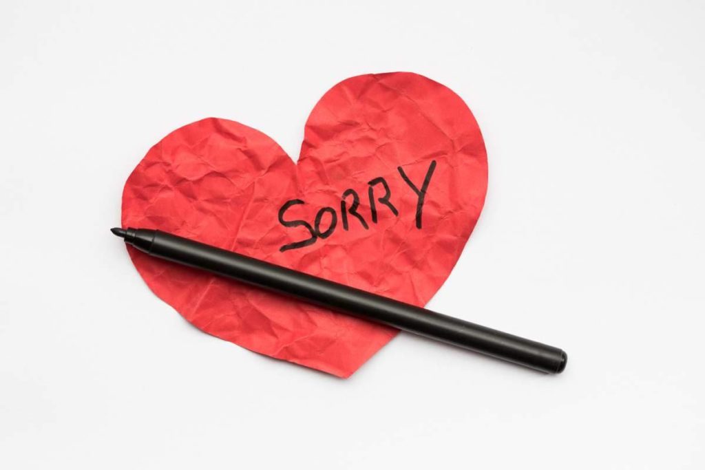 رسالة اعتذار لشخص تحبه 
