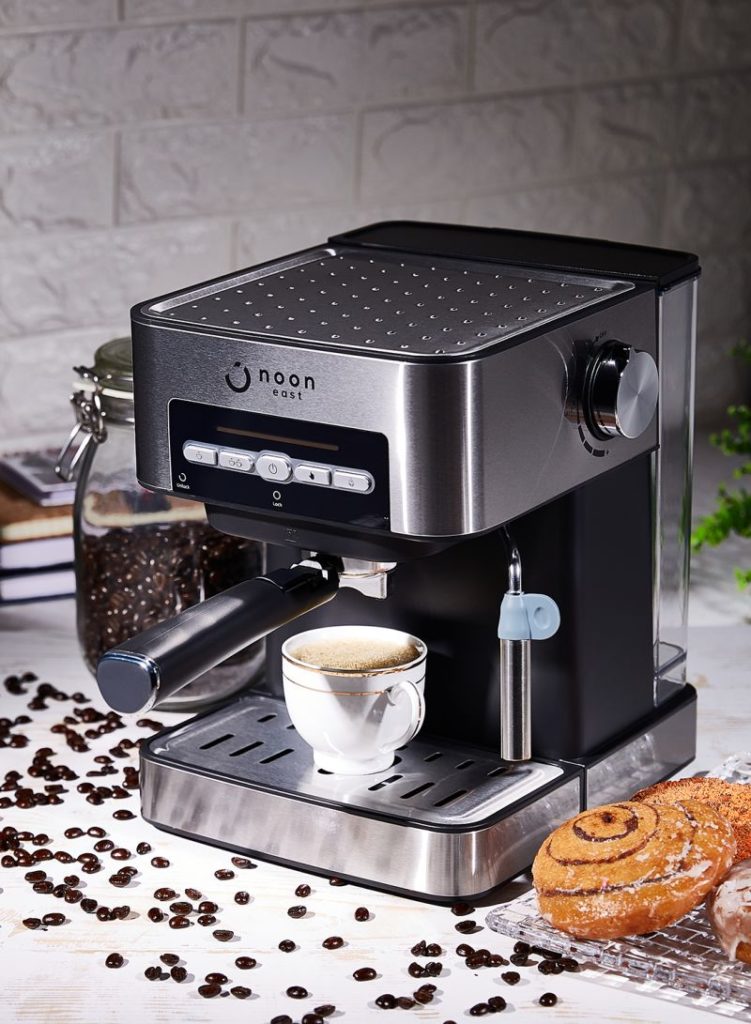 ماكينة صنع القهوة بقوة 15 ضغط cm8500a-gs أسود/ فضي 
