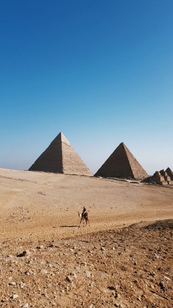 خلفيات الأهرامات المصرية بدقة ١