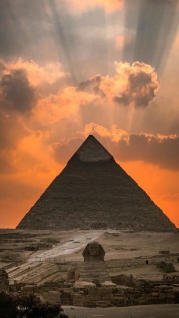 خلفيات الأهرامات المصرية بدقة ٨