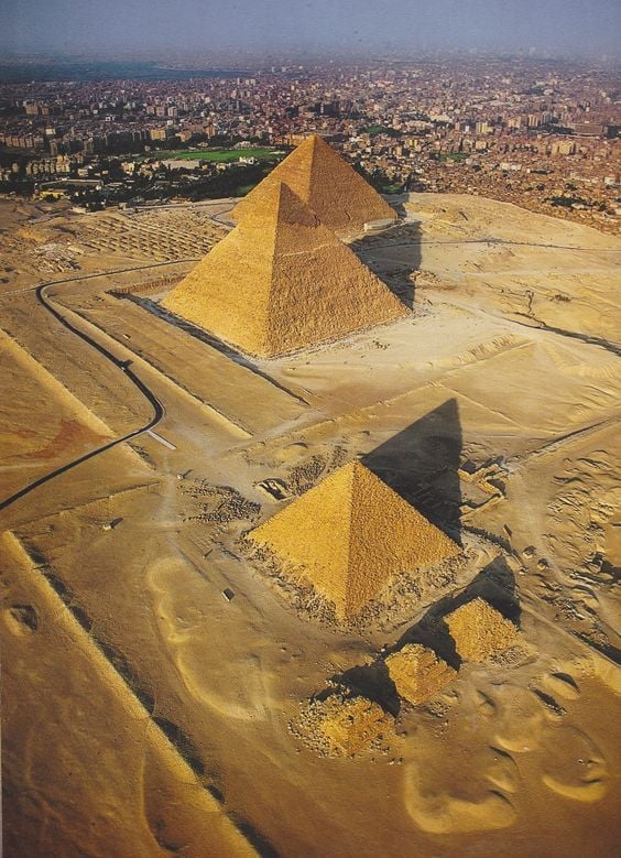خلفيات الأهرامات المصرية بدقة ٢١