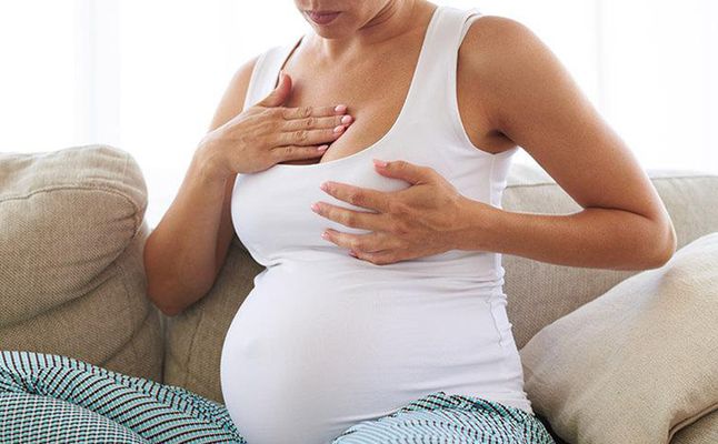 علاج كلف الحمل في الثدي