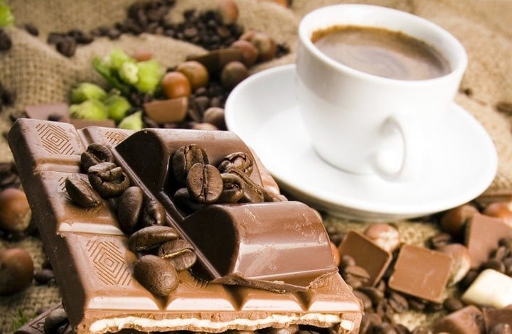 عبارات عن الشوكولاتة والقهوة تويتر