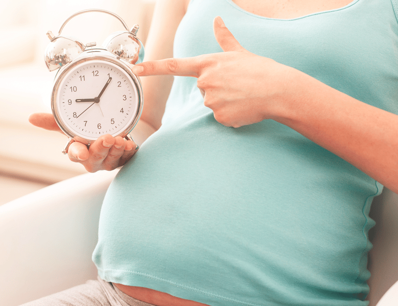 حاسبة الحمل والولادة 