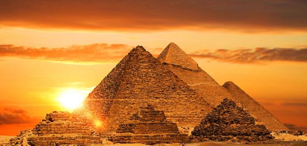برجراف عن العجائب الطبيعية في مصر