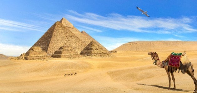 برجراف عن a review on tourist attractions in egypt