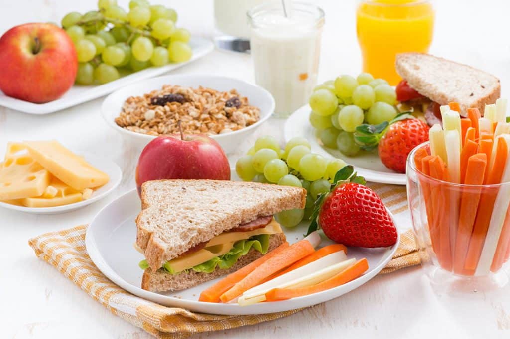 اذاعة مدرسية عن الفطور الصحي