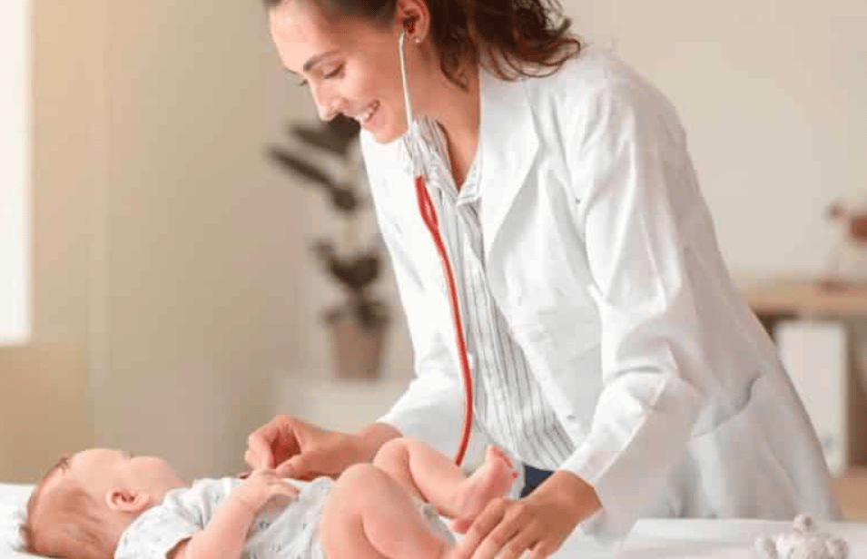 تخصص طب أطفال حديثي الولادة