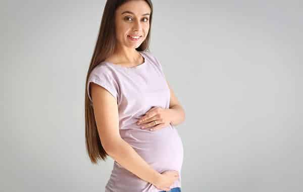شكل بطن الحامل في الشهر الأول